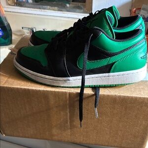 Men's Black and Green Sneakers
